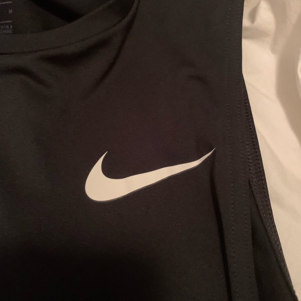 Nike Pro Tank - Picture 3 of 4